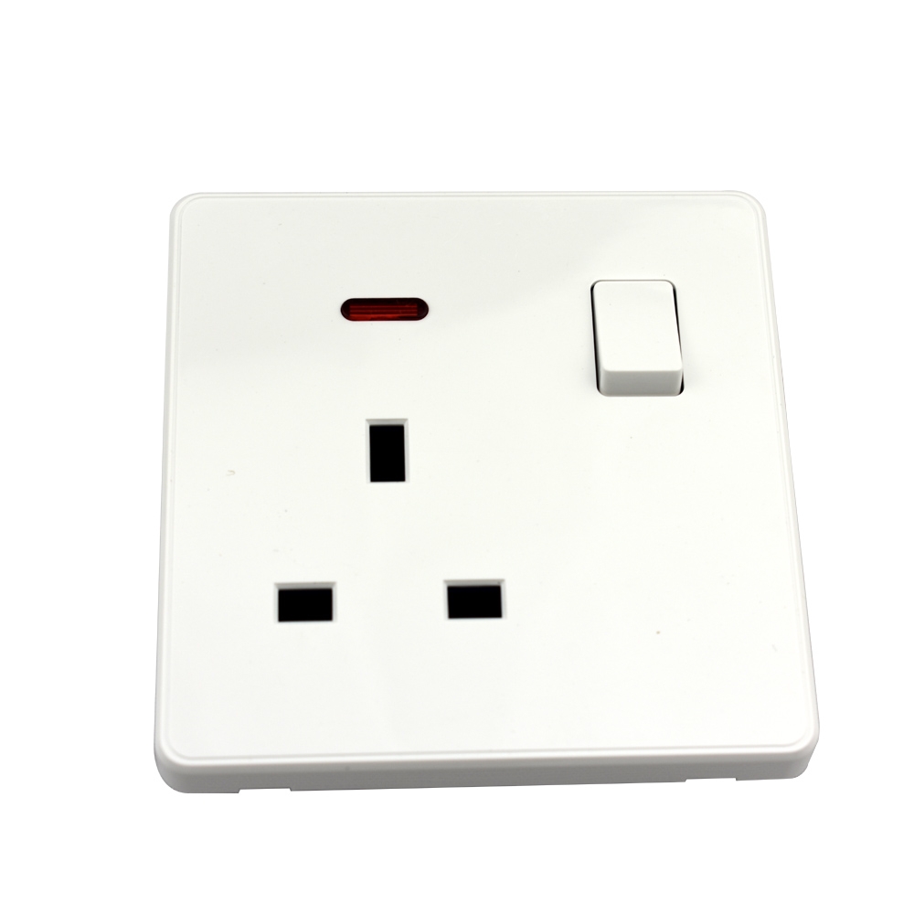 13Amp Single Switched wall plug socket with ON/OFF Switch